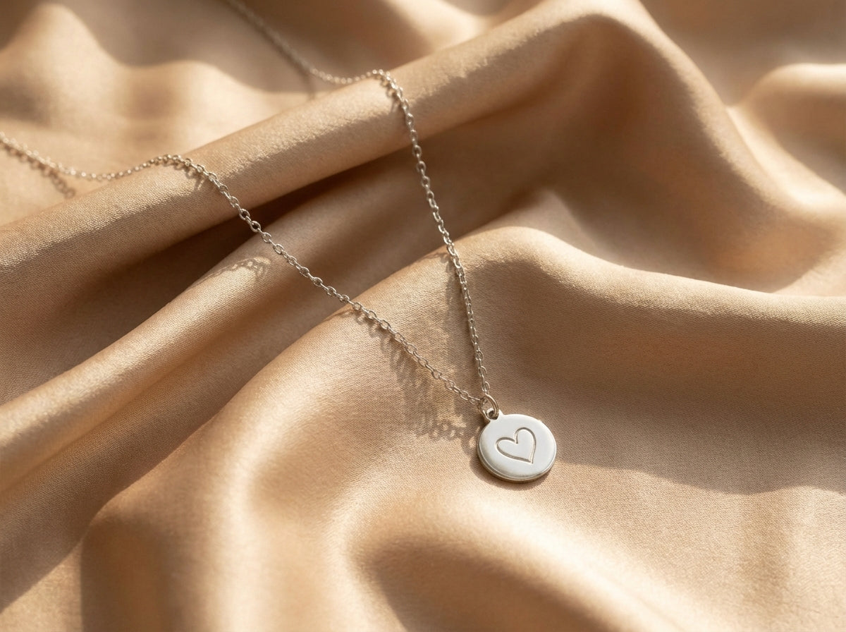 Grabado de medallón Plateado